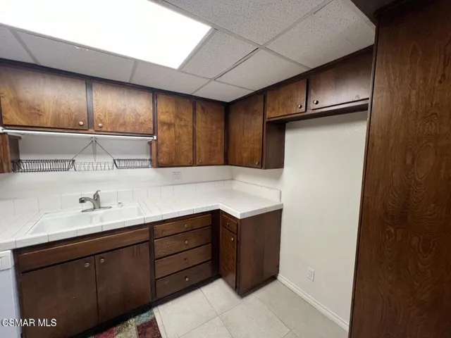 18617 Clark Street 4, Tarzana, California 91356 — photo 4
