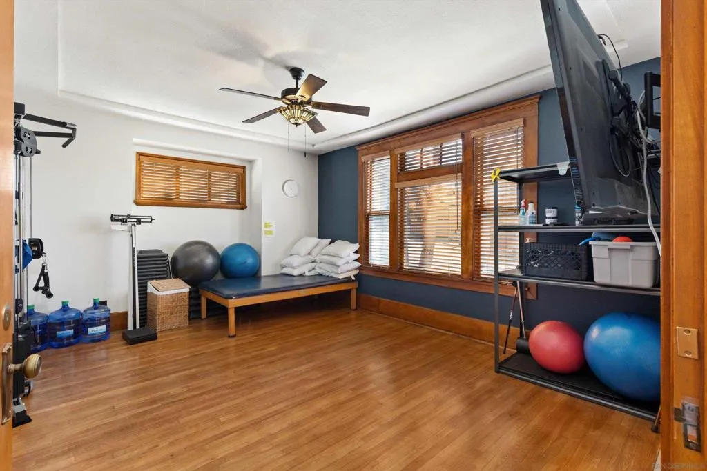 106 Thorn St, San Diego, California 92103 — photo 5
