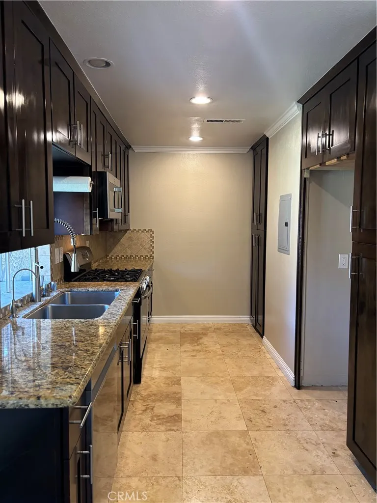 214 Teague Drive, San Dimas, California 91773 — photo 4