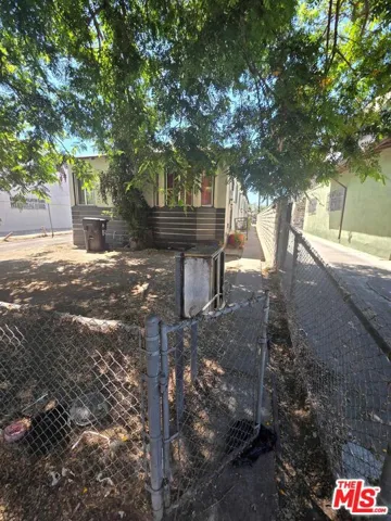 Front & Driveway 3