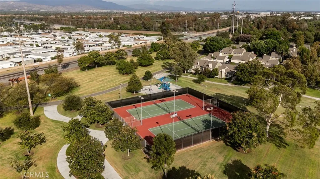 Neighborhood tennis courts