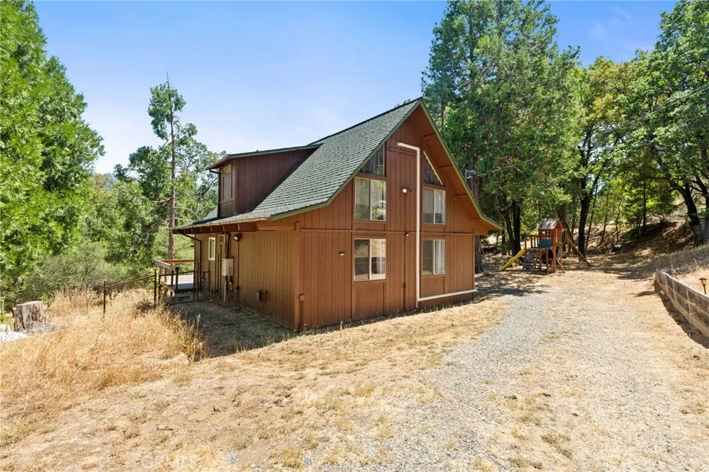 5570 Grayling