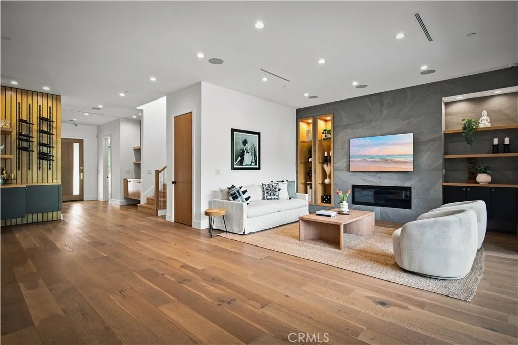 4458 Katherine Avenue, Sherman Oaks, California 91423 — photo 4