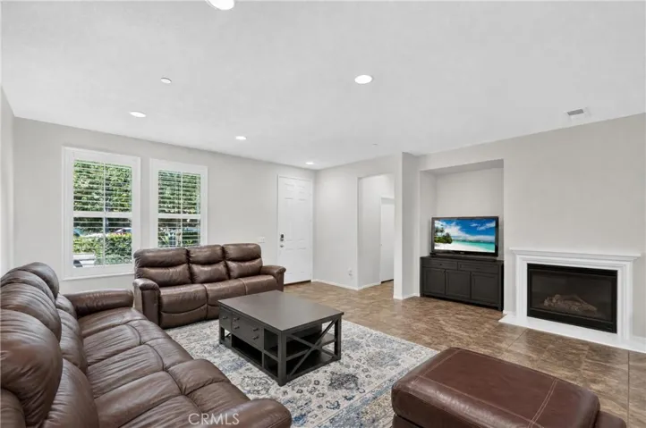 15723 Parkhouse 3, Fontana, California 92336 — photo 4