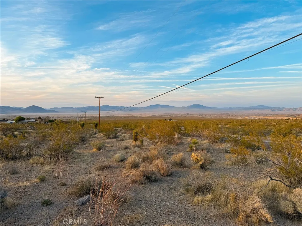 7980 Crystal Creek Road, Lucerne Valley, California 92356 — photo 4