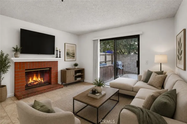 6565 Sonoma, Fontana, California 92336 — photo 5