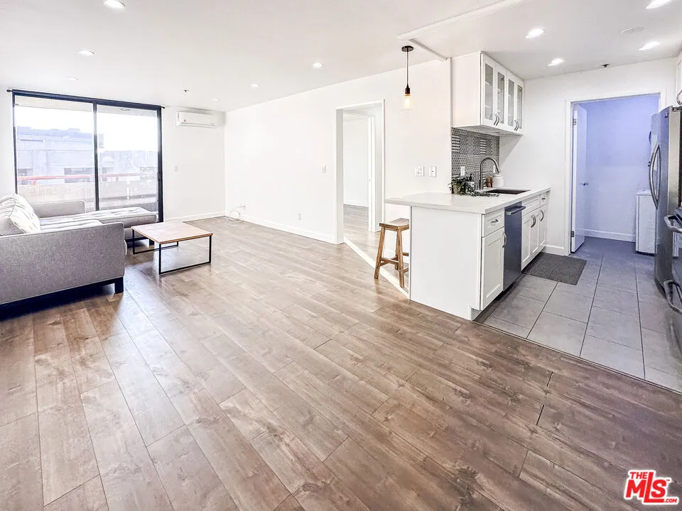 222 S Central Ave
