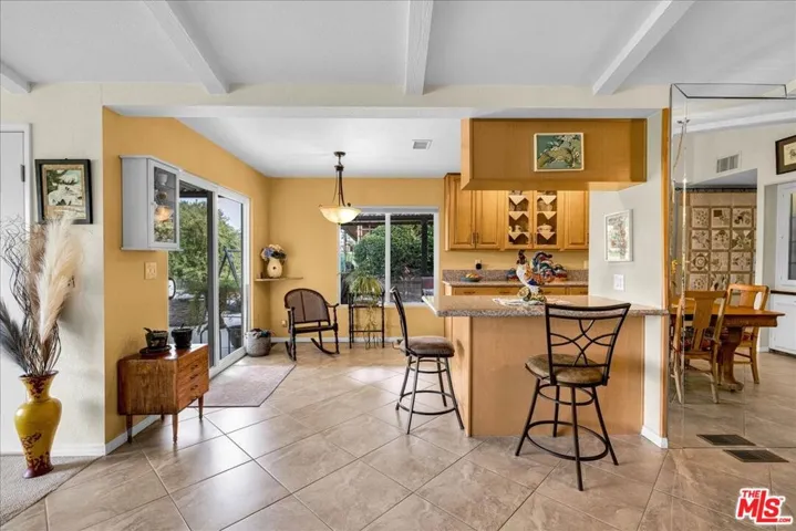 Breakfast Bar
