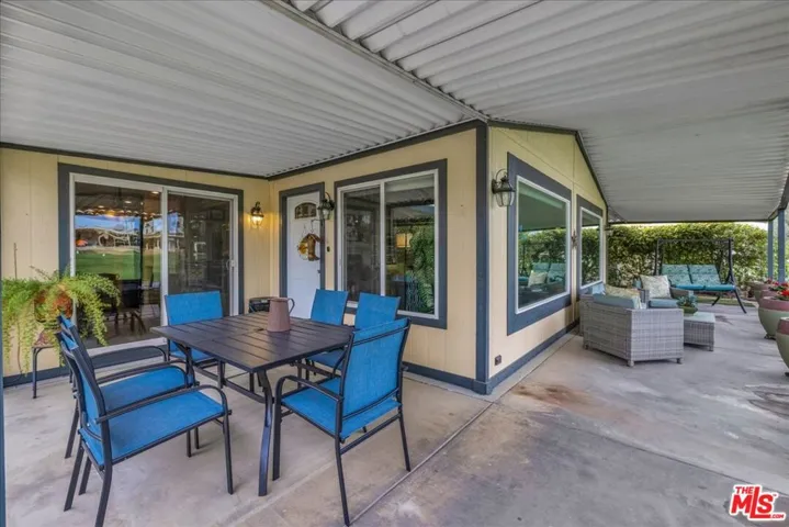 Large Covered Lanai