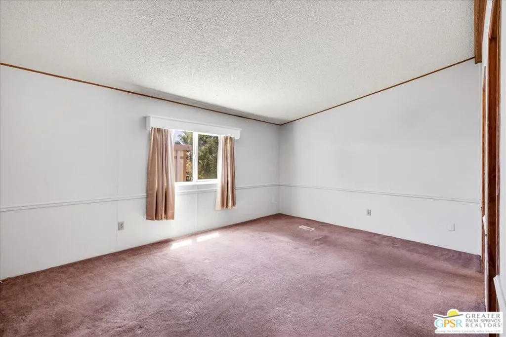 bedroom bedroom
