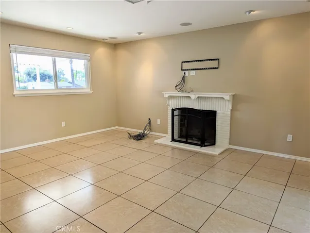 533 Esther Way, Redlands, California 92373 — photo 5