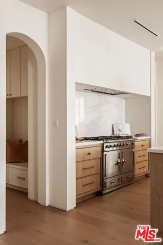 11621 Hesby Street, Valley Village, California 91601 — photo 5