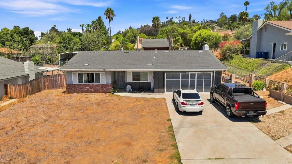 1572 Hidden Mesa Rd