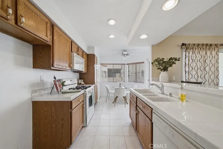 5455 Sylmar 1402, Sherman Oaks, California 91401 — photo 5