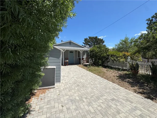 1454 N Clybourn Avenue, Burbank, California 91505 — photo 5