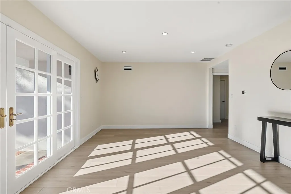9233 Swinton Avenue, Los Angeles, California 91343 — photo 4