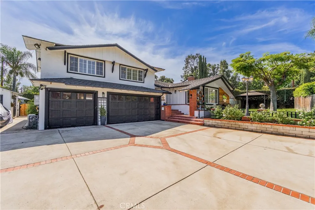 1836 Blazing Star Dr