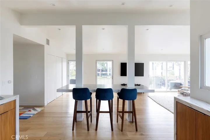 1504 Westcliff Drive 5, Newport Beach, California 92660 — photo 5