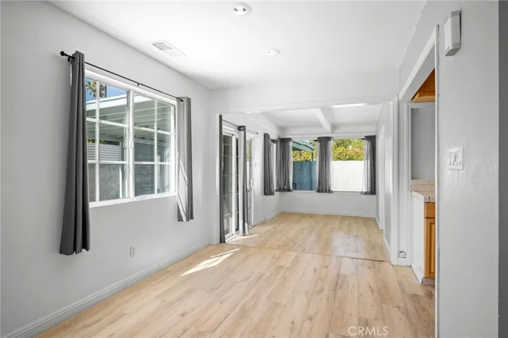 8007 Broadleaf, Panorama City, California 91402 — photo 4