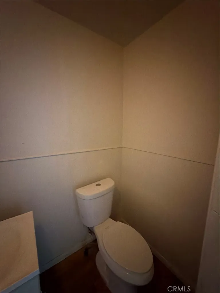1/2 bath
