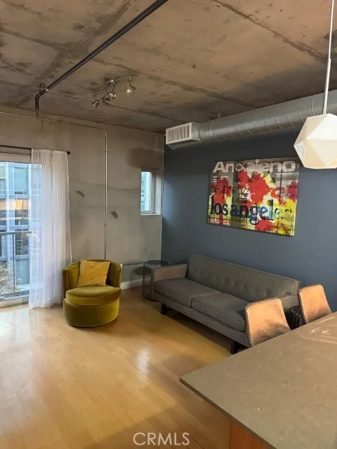 645 W 9th 425, Los Angeles, California 90015 — photo 4