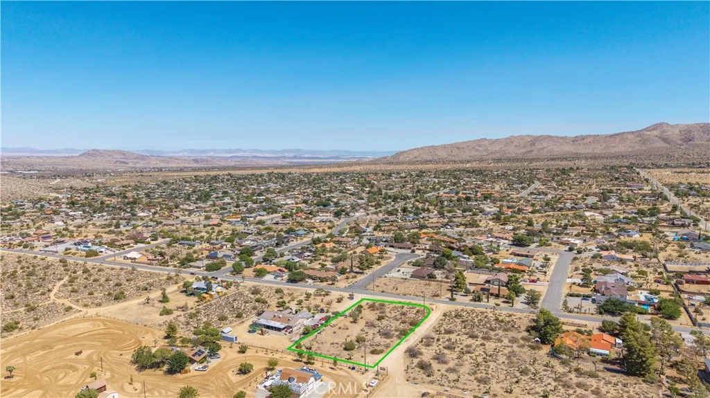 8804 Warren Vista Avenue, Yucca Valley, California 92284 — photo 5