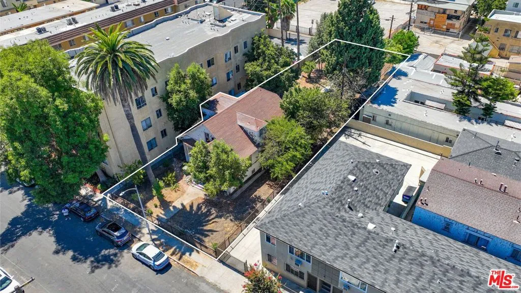 3015 Shrine Place, Los Angeles, California 90007 — photo 4