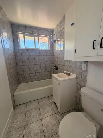 13277 Herrick Avenue 1/2, Sylmar, California 91342 — photo 4