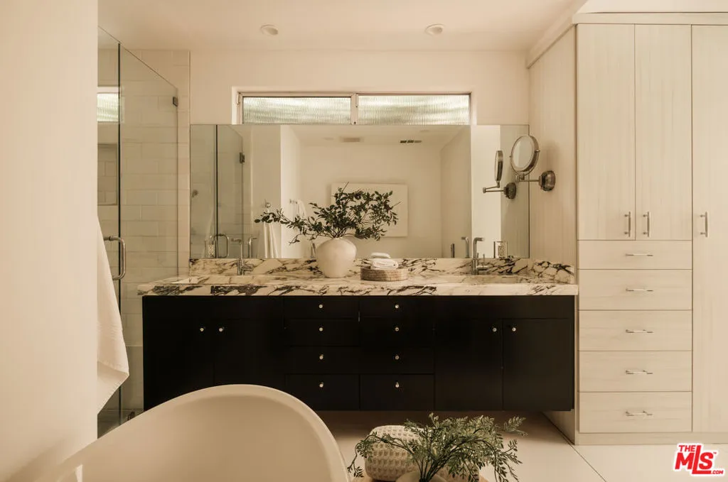 734 N Genesee Avenue, Los Angeles, California 90046 — photo 5