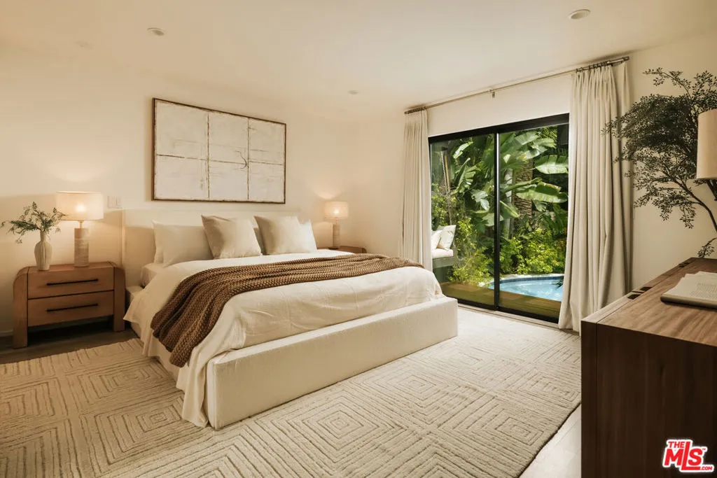 734 N Genesee Avenue, Los Angeles, California 90046 — photo 4