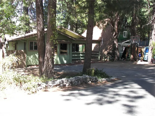 22920 Fir, Crestline, California 92325 — photo 5