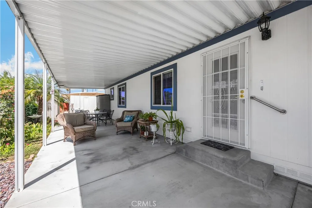 590 San Mateo Circle 1, Hemet, California 92543 — photo 4