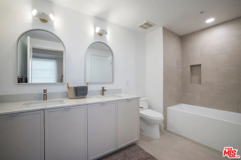 1221 Myra Avenue 226, Los Angeles, California 90029 — photo 5