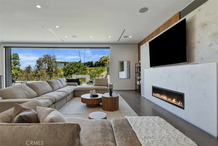 14753 Round Valley, Sherman Oaks, California 91403 — photo 4