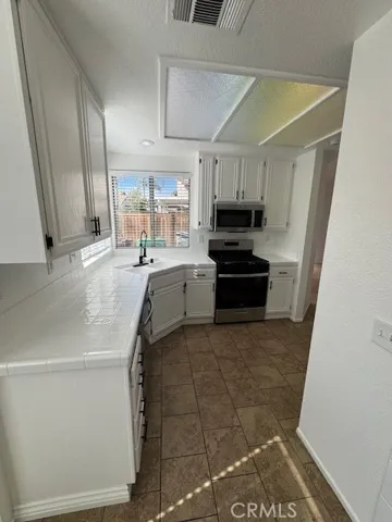 28211 Windsail Court, Menifee, California 92584 — photo 5