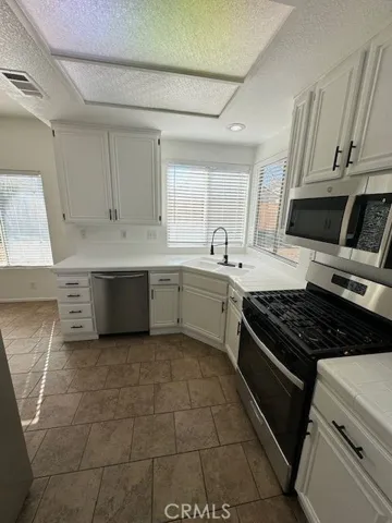 28211 Windsail Court, Menifee, California 92584 — photo 4