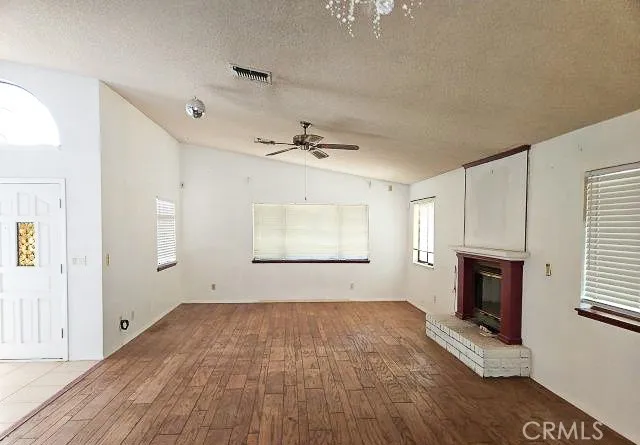 10331 N Loop Boulevard, California City, California 93505 — photo 4