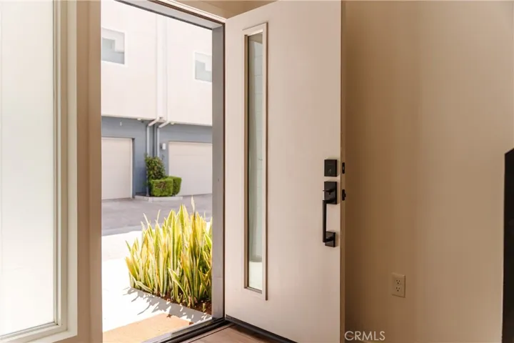 5623 N Bella Blanco, North Hollywood, California 91601 — photo 4