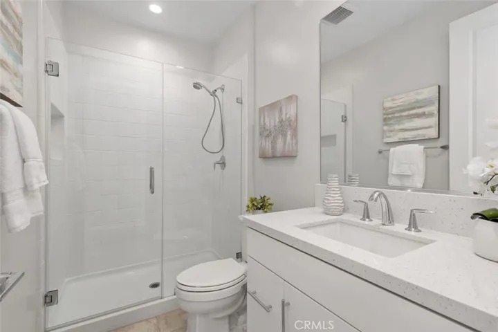 Upstairs bedroom #3 ensuite bath