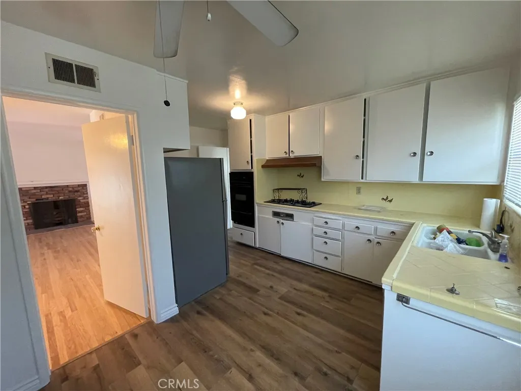 1440 E Rose Avenue, Orange, California 92867 — photo 5