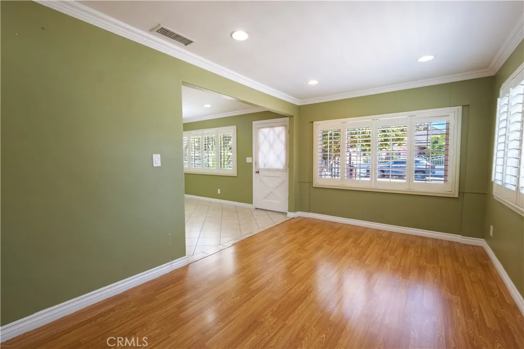 933 S La Verne Ave, Los Angeles, California 90022 — photo 4