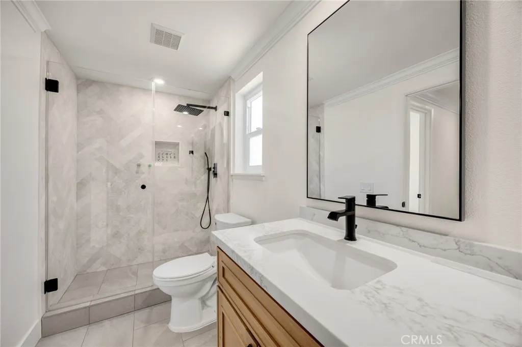 Upstairs Guest Bathroom Upstairs Guest Bathroom