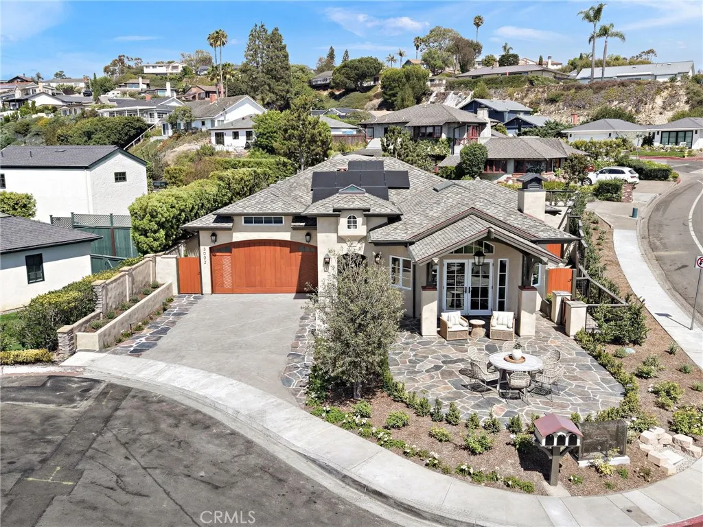 Set on a cul-de-sac in Laguna Beach’s sought-after Top of the World, this exceptional new construction home combines thoughtful design, quality craftsmanship, and breathtaking ocean views. Set on a cul-de-sac in Laguna Beach’s sought-after Top of the World, this exceptional new construction home combines thoughtful design, quality craftsmanship, and breathtaking ocean views.