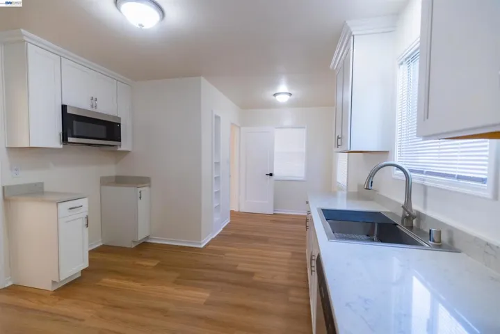 365 Lorraine, San Leandro, California 94577 — photo 4