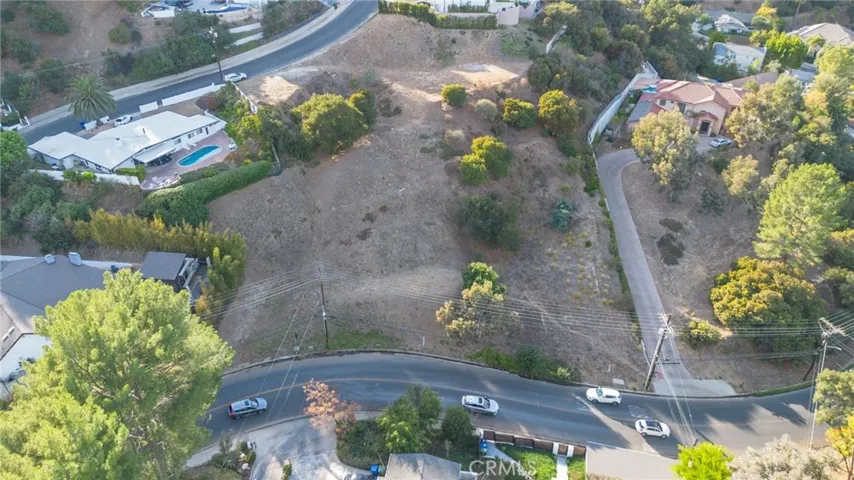 16652 Calneva Drive, Encino, California 91436 — photo 5