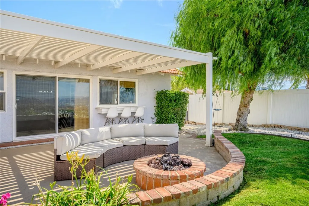 Outdoor fire pit Outdoor fire pit