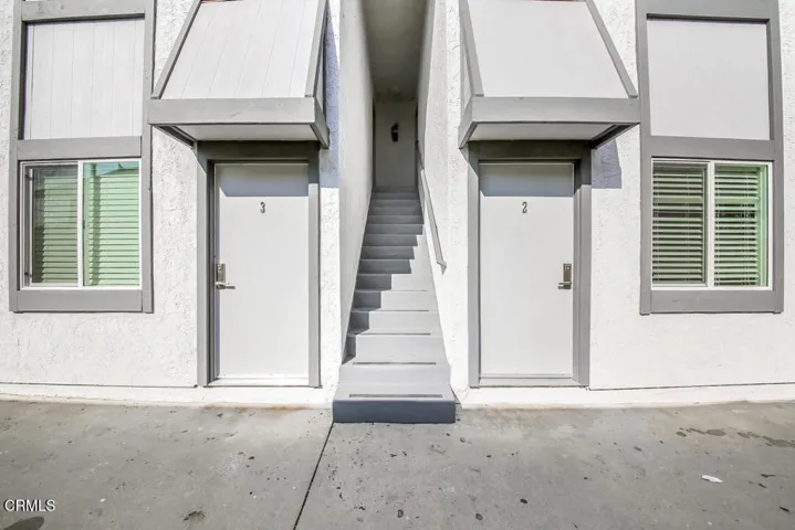 06 front entry MLS SIZE