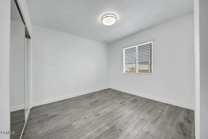 30 apt 4 bedroom MLS SIZE