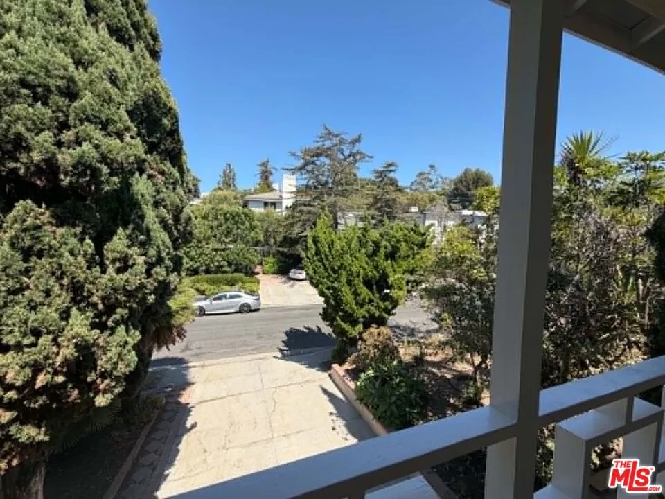 3283 Kelton Avenue, Los Angeles, California 90034 — photo 4
