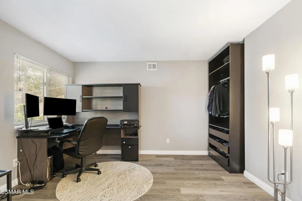 13165 thomasville-ct-master-bedroom-4-of 13165 thomasville-ct-master-bedroom-4-of